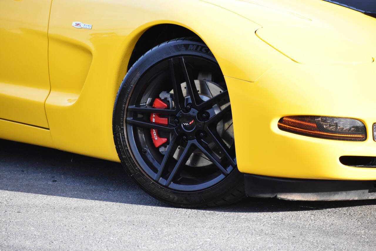 Used 2003 Chevrolet Corvette Z06 w/ Memory Package, 3 Drivers RWD image 6