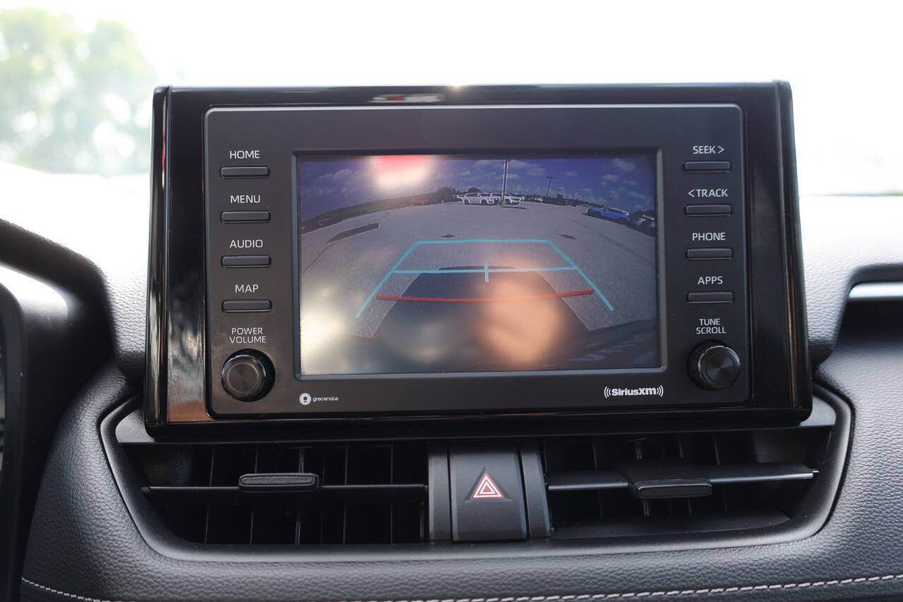 Used 2021 Toyota RAV4 XLE AWD/4WD image 22