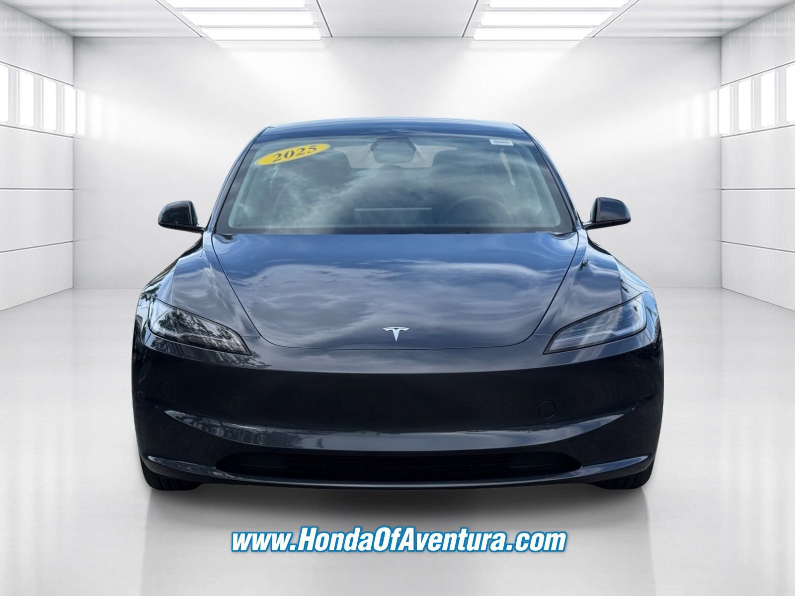 Used 2025 Tesla Model 3 Long Range RWD image 2