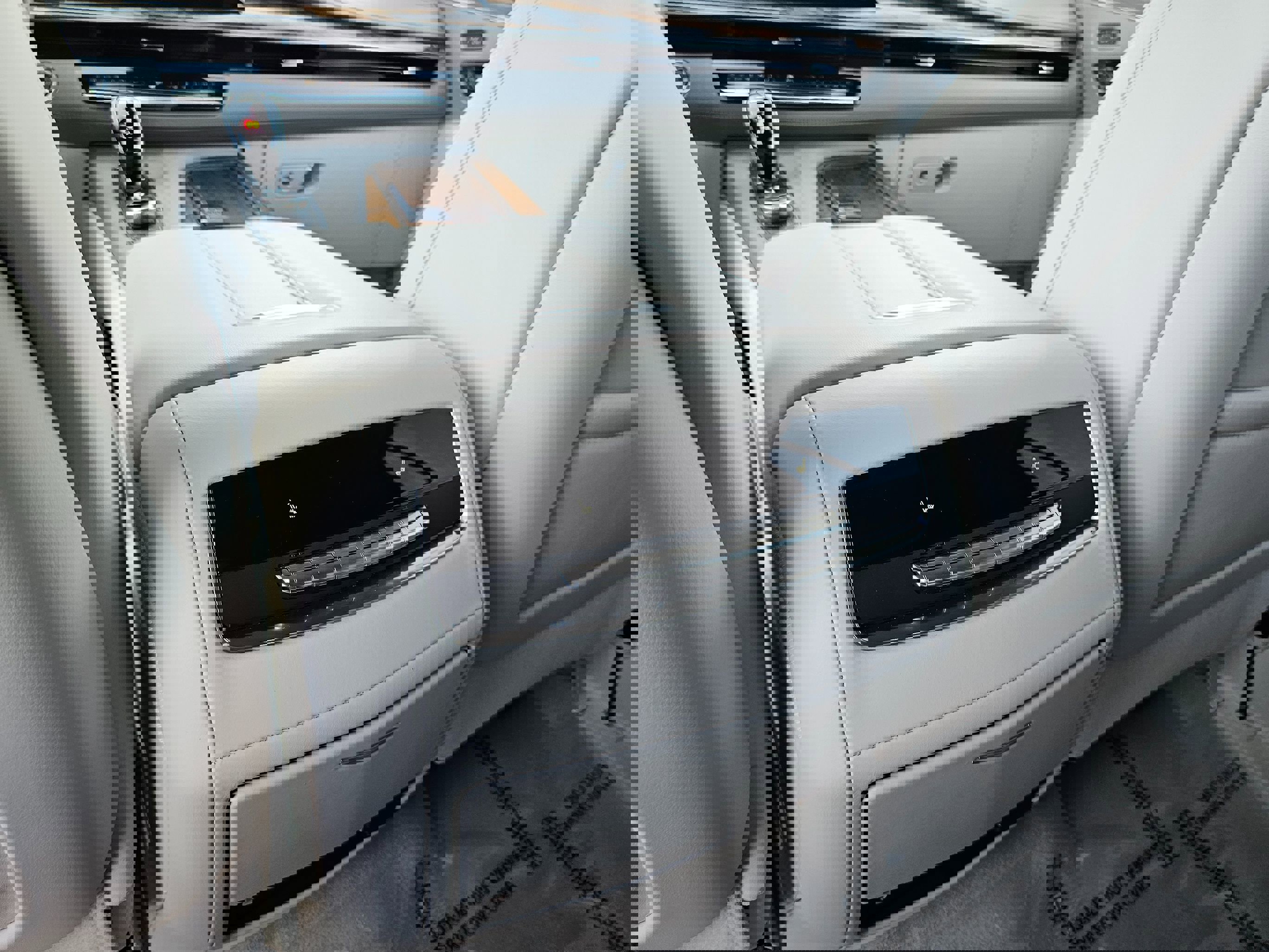 Used 2024 Cadillac Escalade Sport Platinum w/ Heavy-Duty Trailer Package image 36