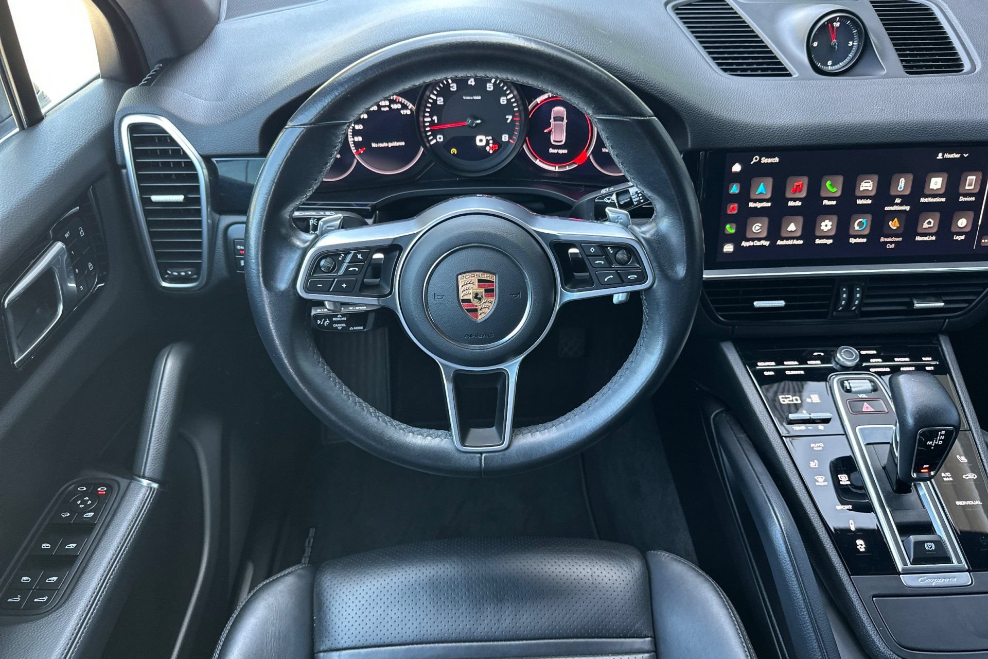Certified 2023 Porsche Cayenne AWD/4WD image 16