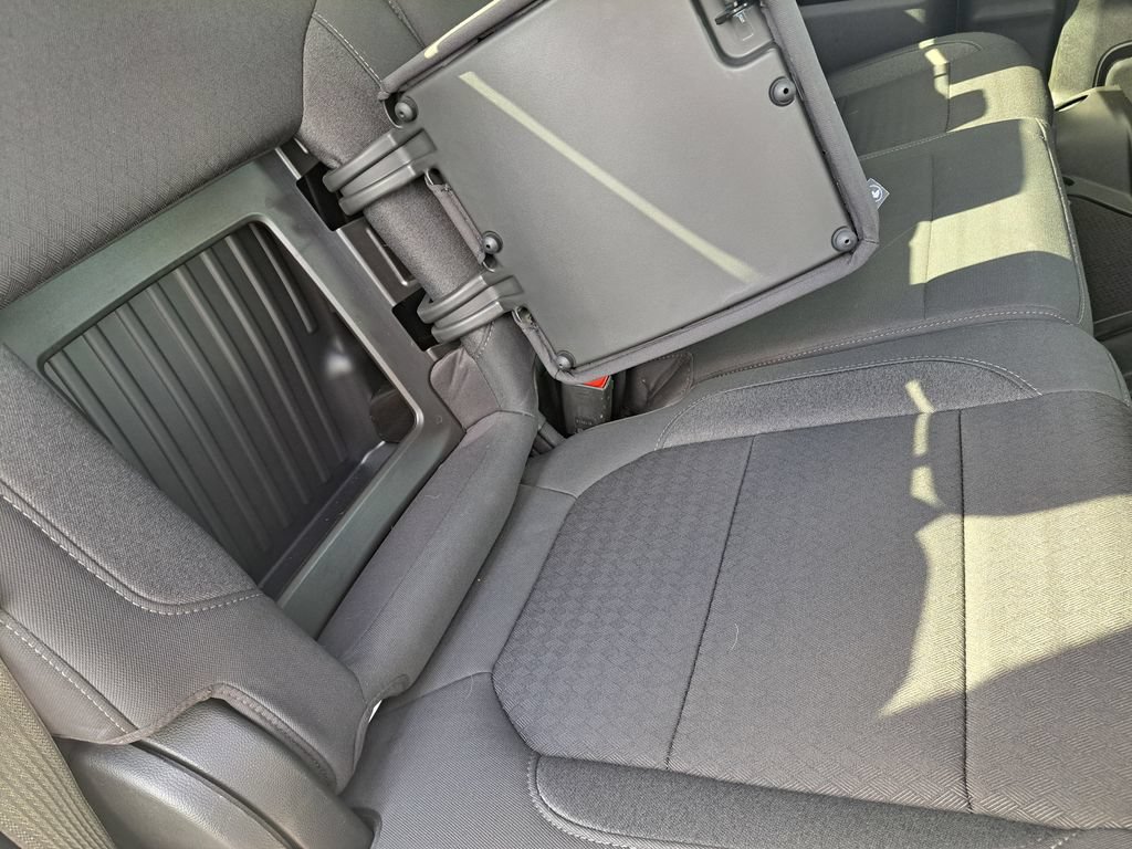 Used 2022 Chevrolet Silverado 1500 LT Trail Boss w/ Bed Protection Package AWD/4WD image 28