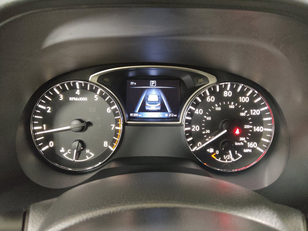 Used 2020 Nissan Pathfinder SV FWD image 23