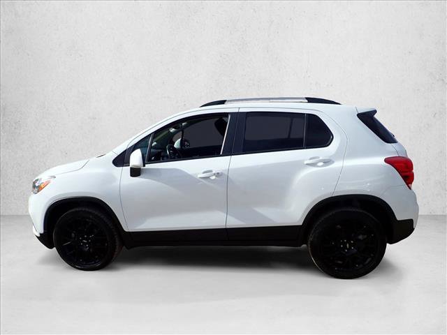 Used 2022 Chevrolet Trax LT w/ Driver Confidence Package image 2