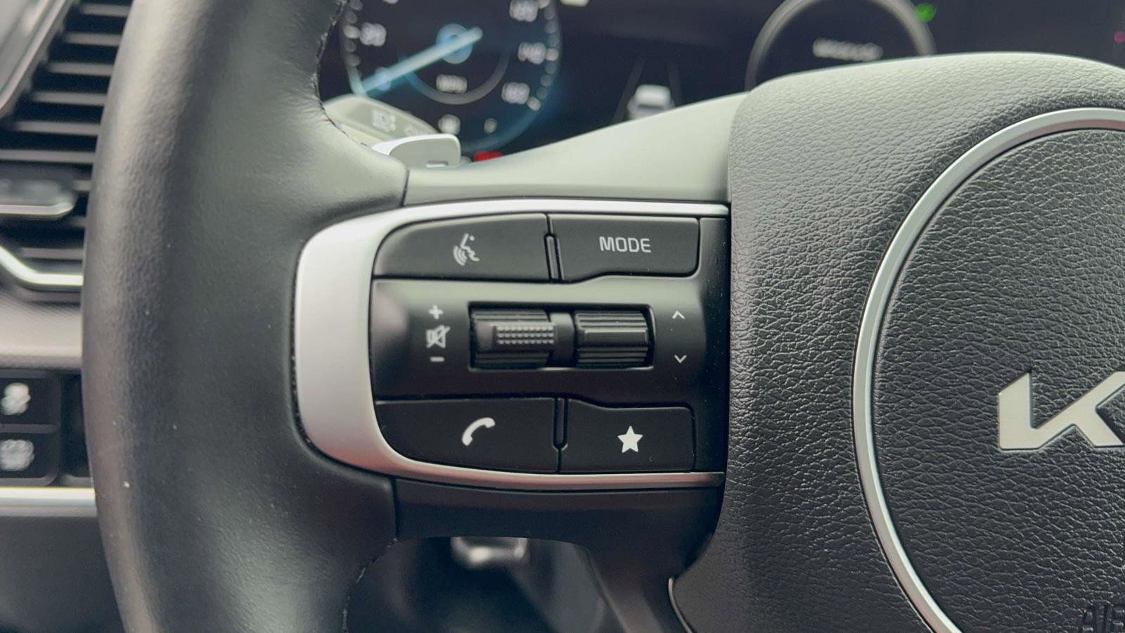 Used 2025 Kia Sportage SX Prestige image 17