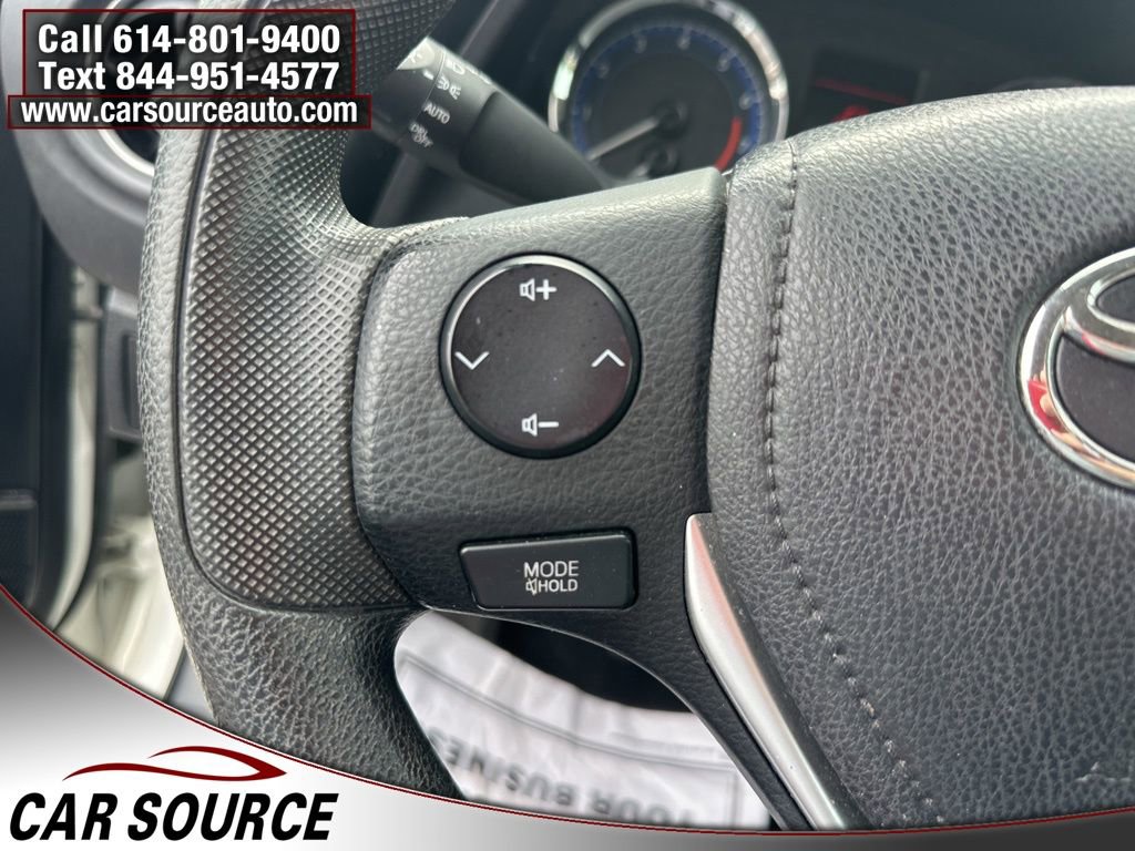 Used 2017 Toyota Corolla LE FWD image 15