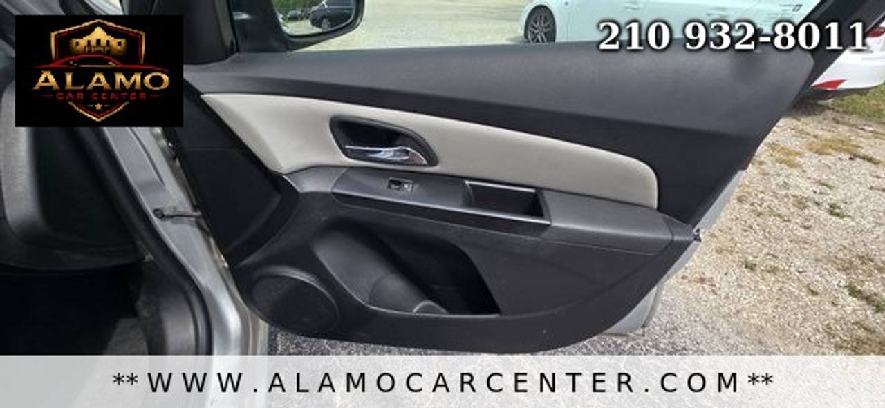 Used 2014 Chevrolet Cruze LS FWD image 17