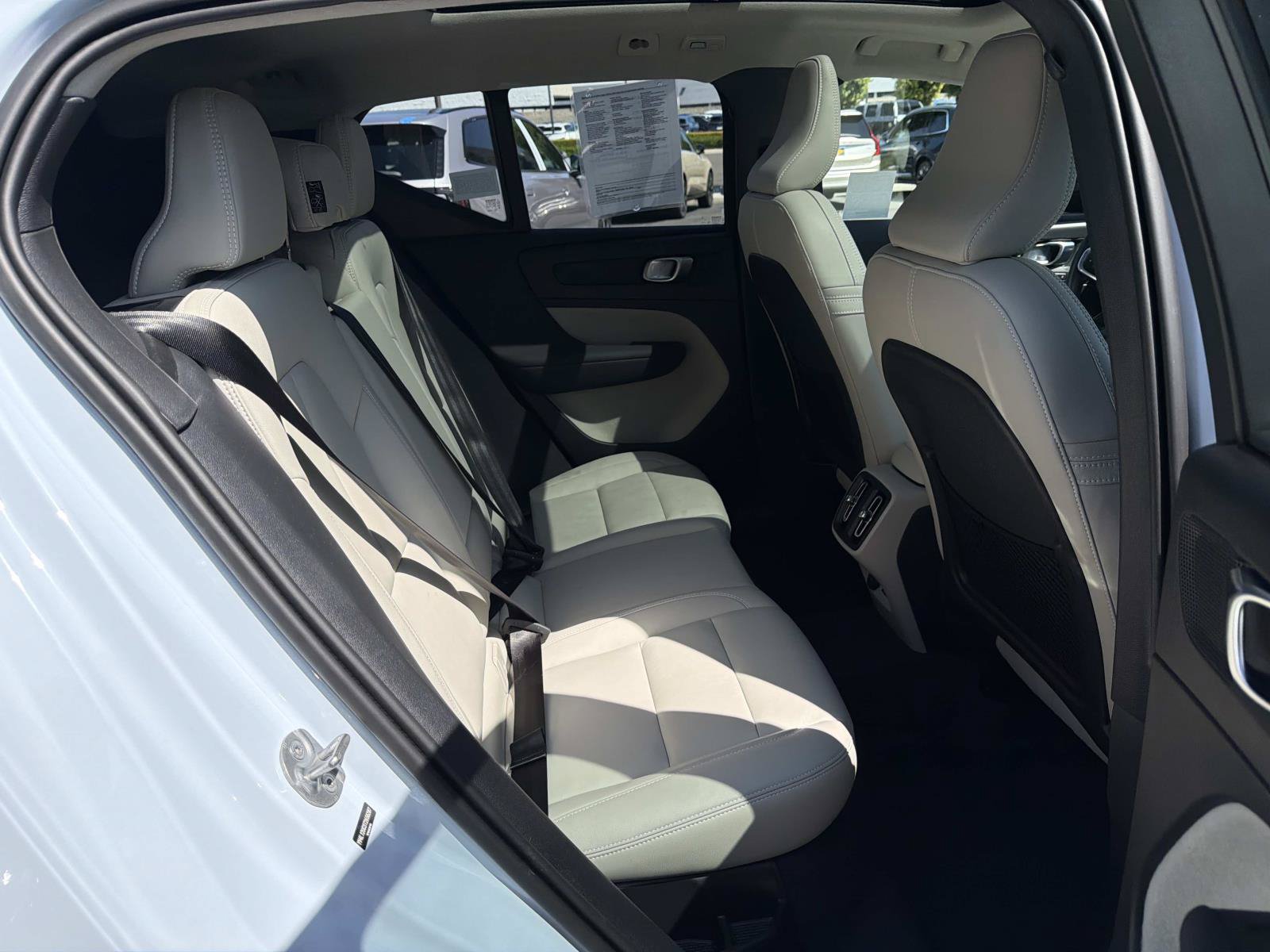 New 2026 Volvo XC40 B5 Plus w/ Protection Package Premier AWD/4WD image 24