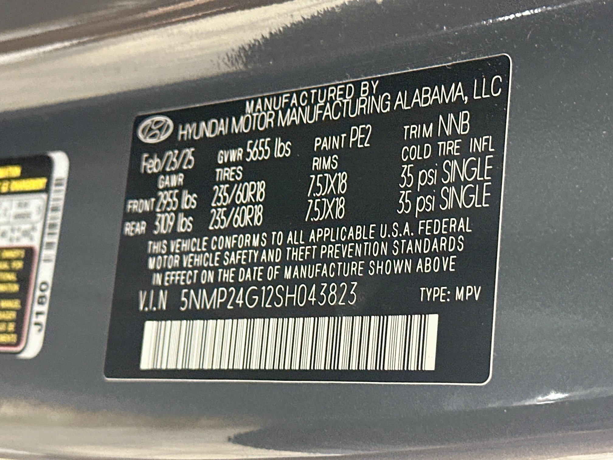 Used 2025 Hyundai Santa Fe SEL FWD image 12