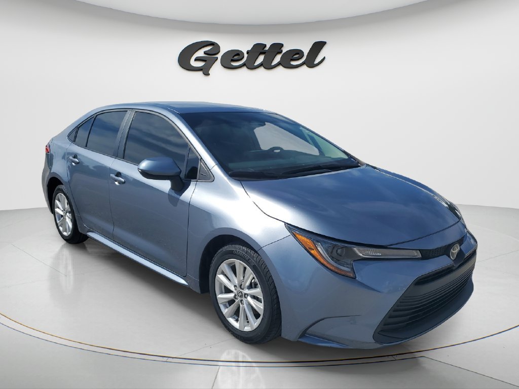Certified 2024 Toyota Corolla LE FWD image 3