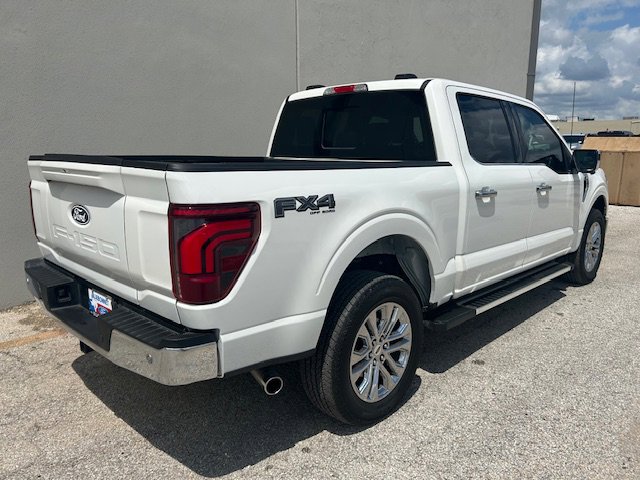 Used 2024 Ford F150 Lariat w/ Bed Utility Package AWD/4WD image 4