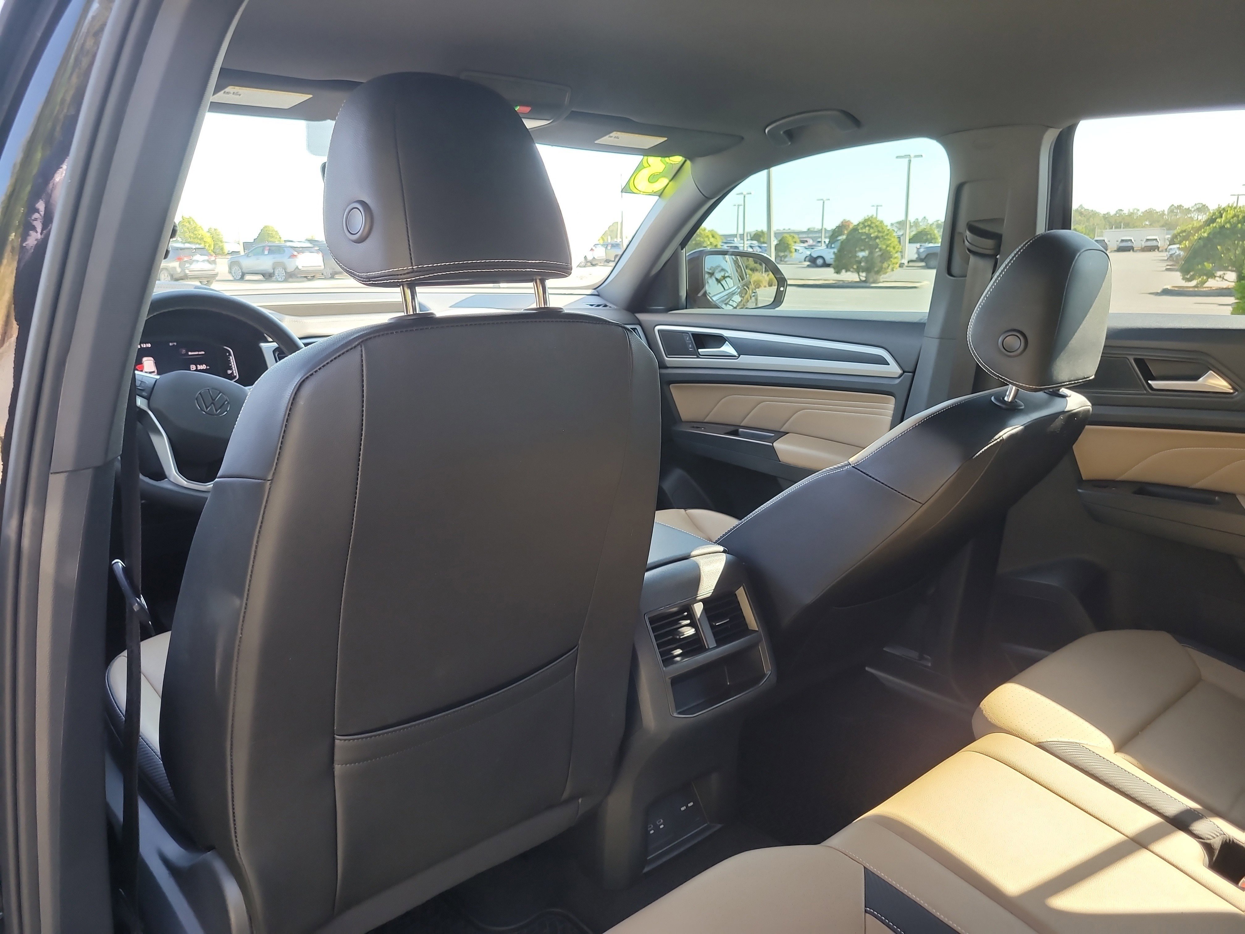 Used 2023 Volkswagen Atlas Cross Sport SE image 14