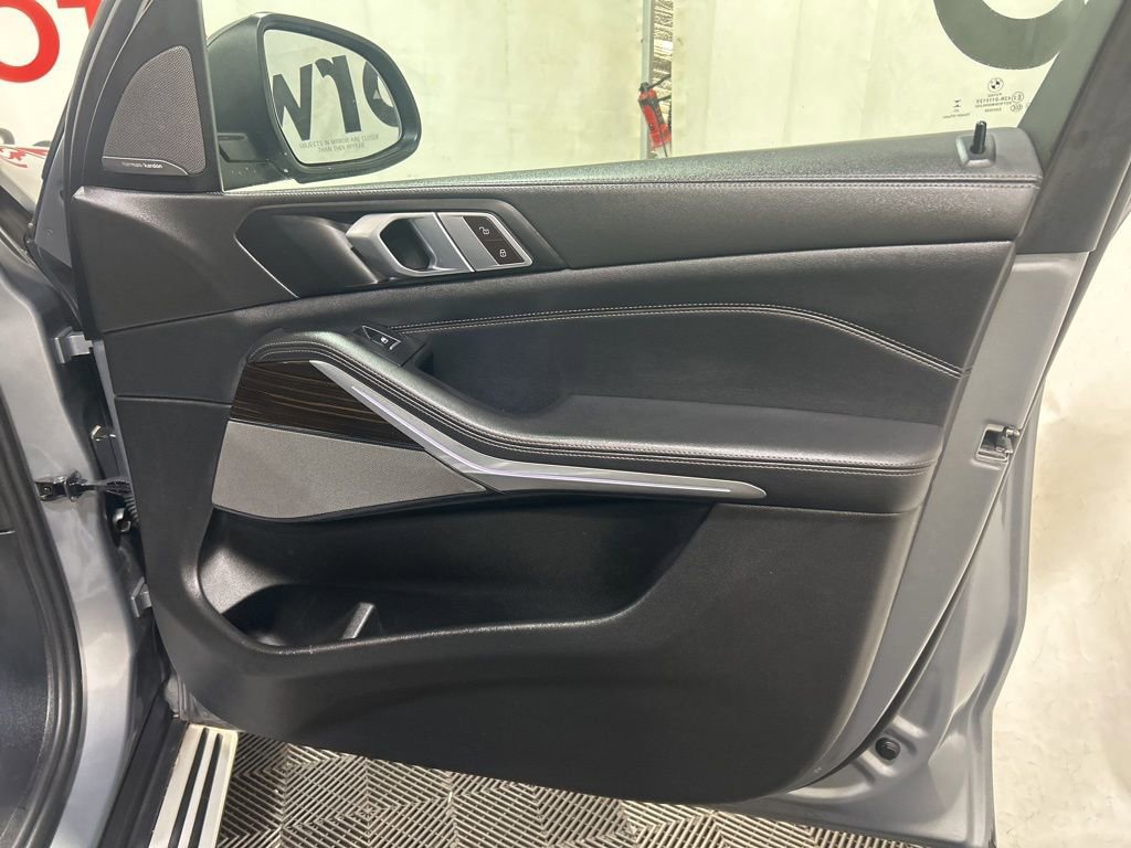 Used 2024 BMW X5 xDrive40i AWD/4WD image 9