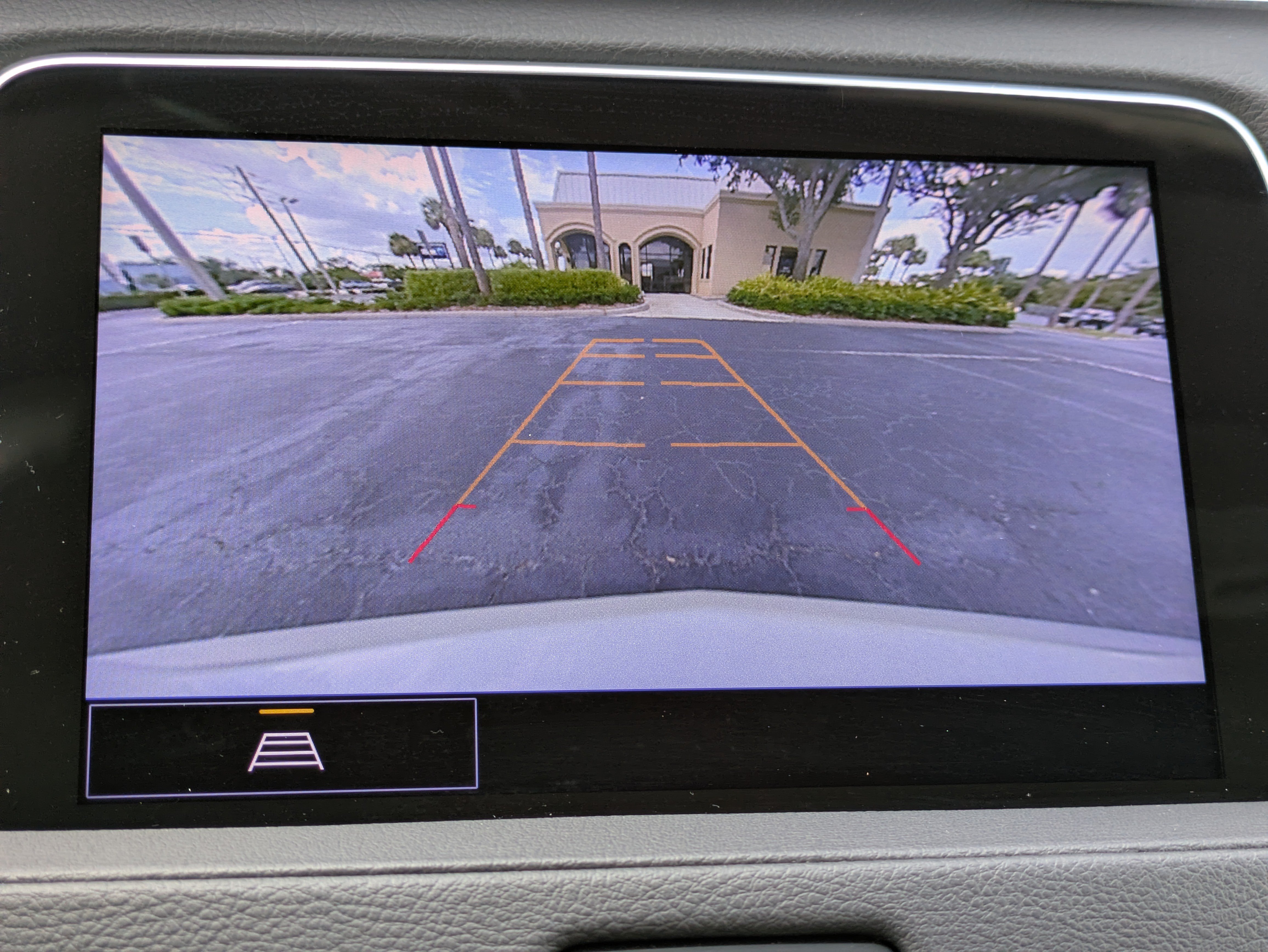 Used 2023 Cadillac XT4 Premium Luxury w/ LPO, Onyx Lite Package AWD/4WD image 25