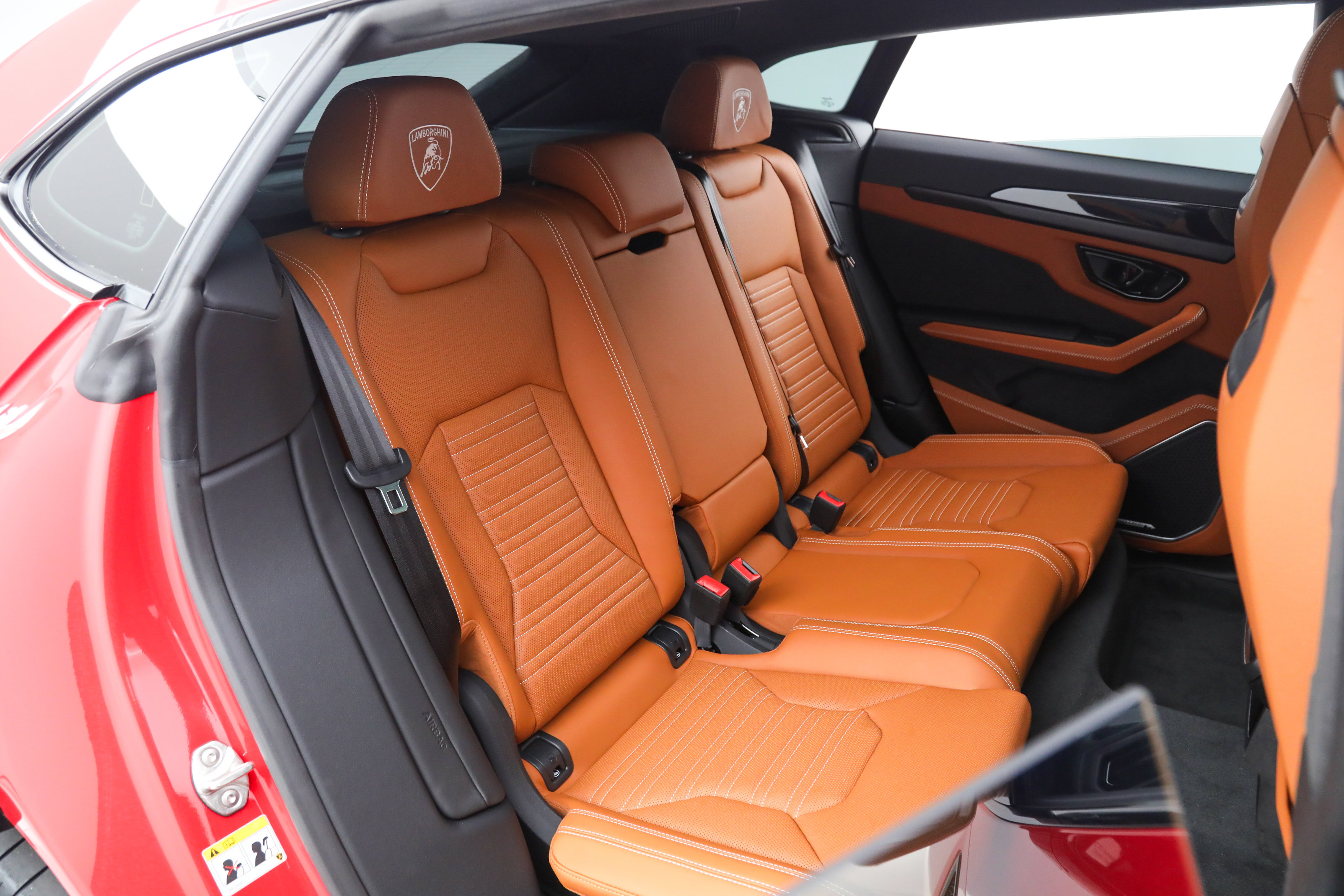 Used 2025 Lamborghini Urus SE AWD/4WD image 19