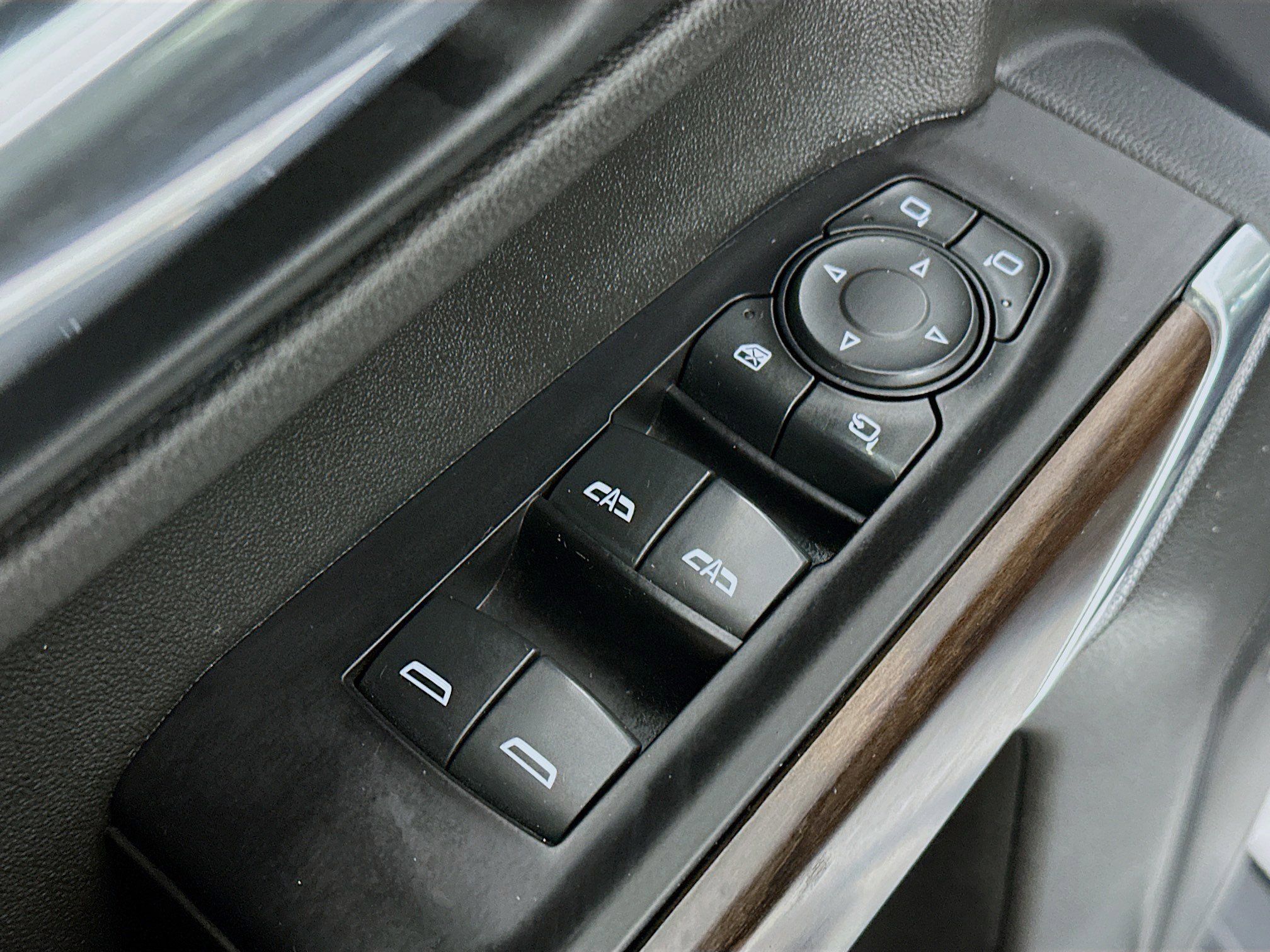 Used 2019 GMC Sierra 1500 SLT w/ SLT Premium Package image 18