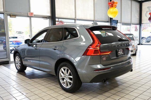Used 2020 Volvo XC60 T5 Momentum image 5