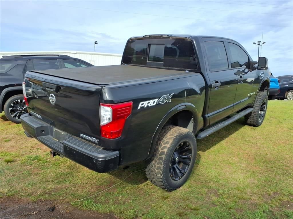 Used 2017 Nissan Titan XD AWD/4WD image 6