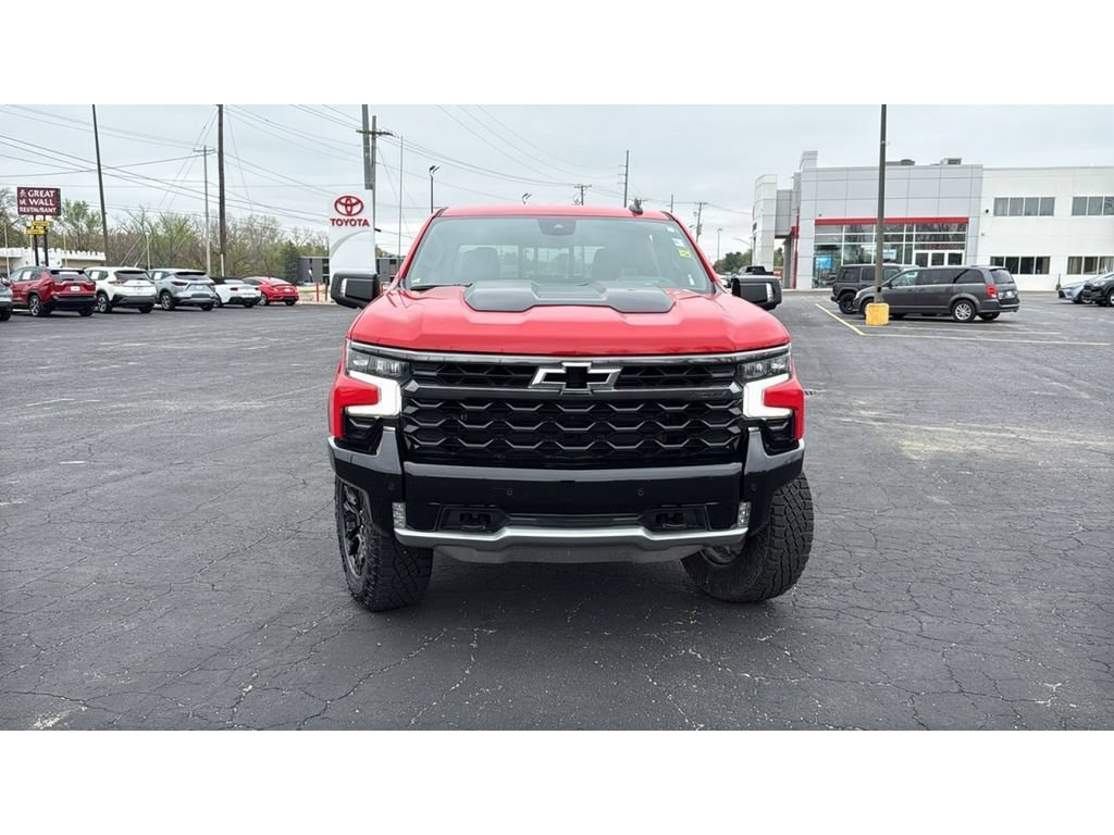 Used 2025 Chevrolet Silverado 1500 ZR2 w/ Technology Package AWD/4WD image 2