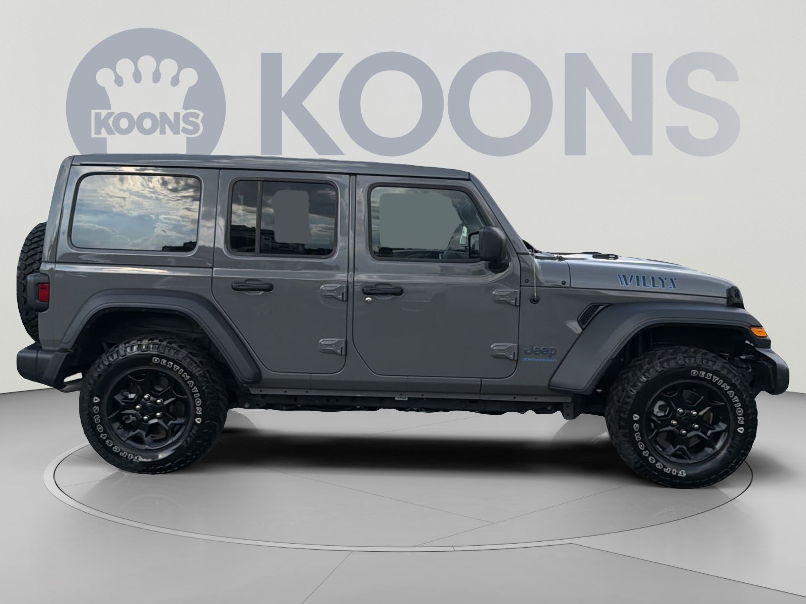 Used 2023 Jeep Wrangler Unlimited w/ Sun & Screen Package AWD/4WD image 8