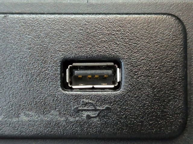 Used 2012 Ford Expedition Limited RWD image 22