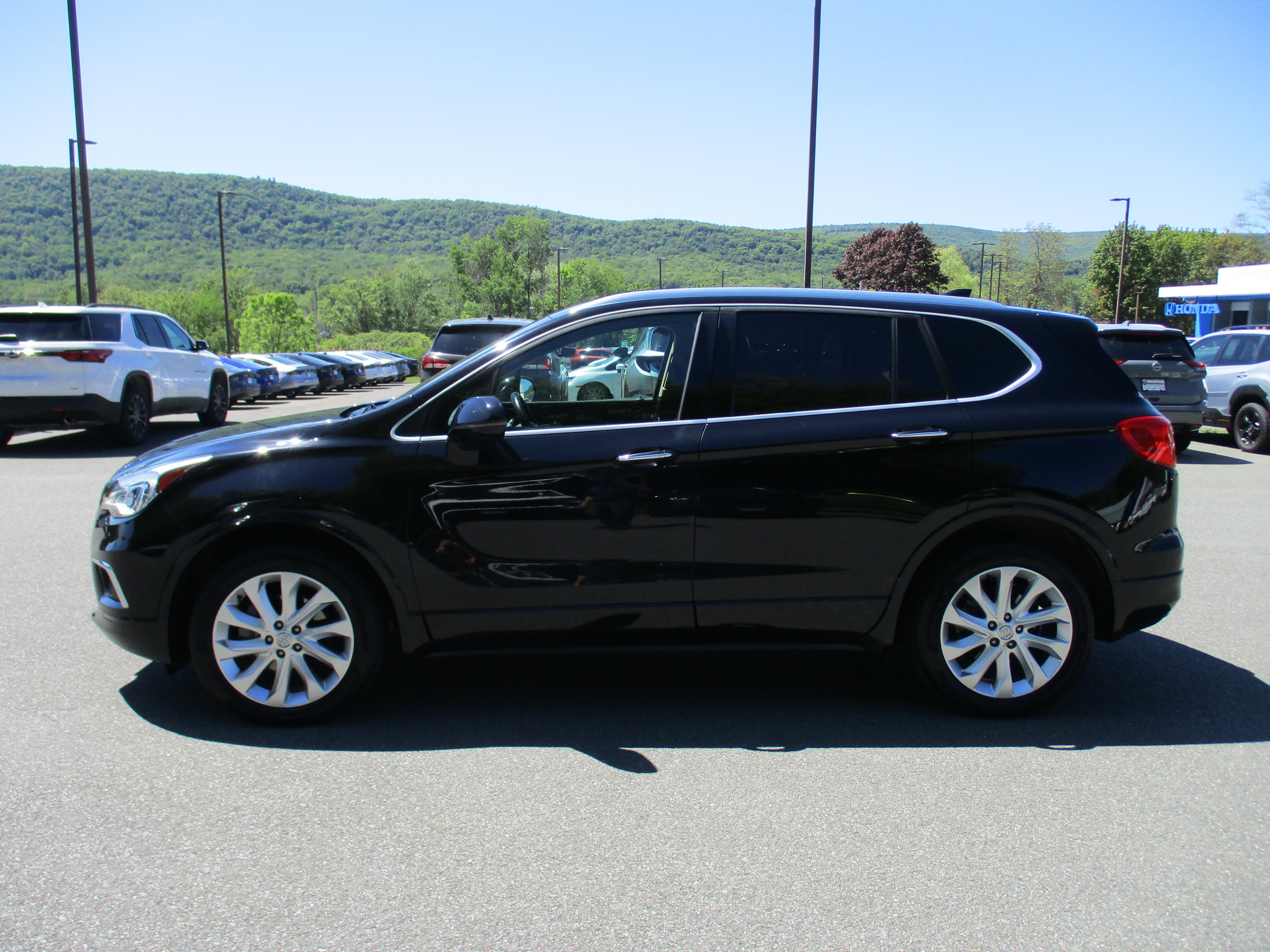 Used 2017 Buick Envision Premium AWD/4WD image 8