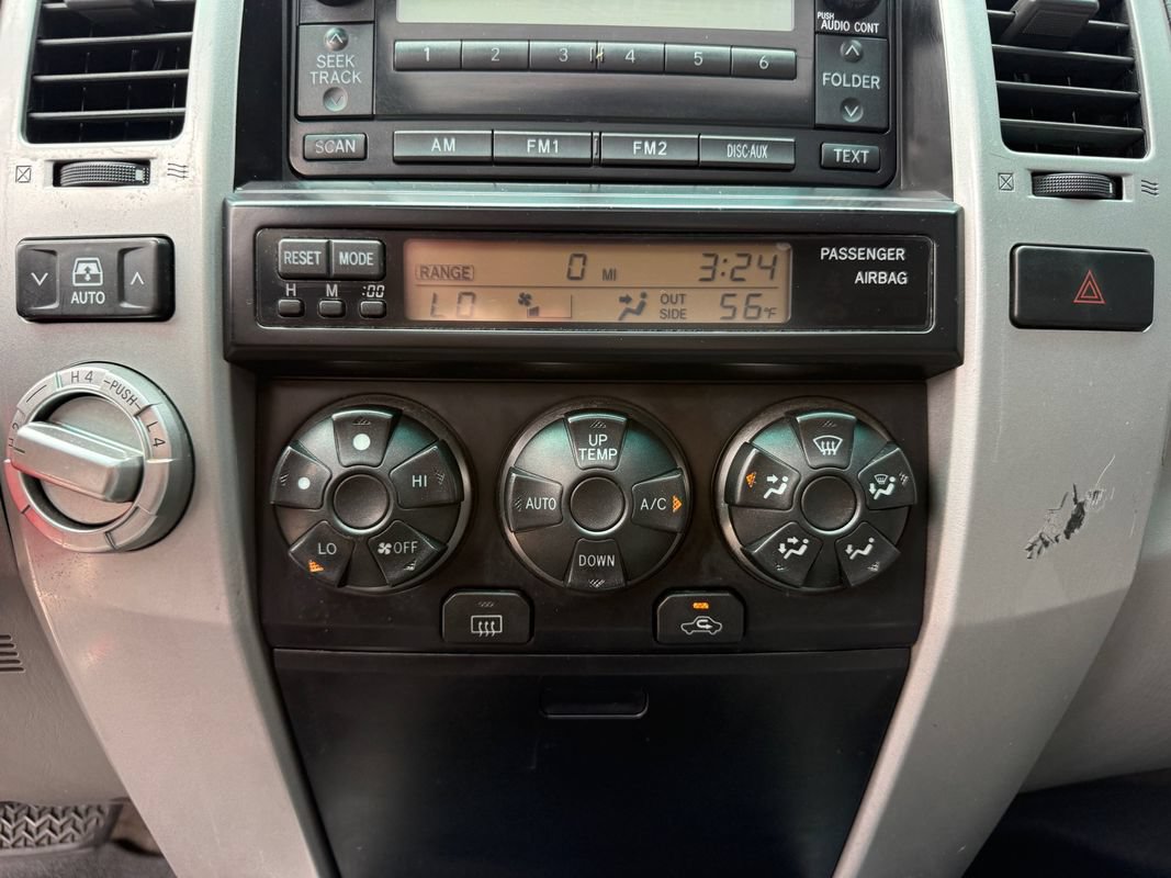 Used 2006 Toyota 4Runner SR5 AWD/4WD image 32