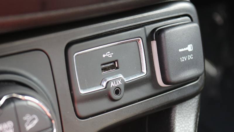 Used 2021 Jeep Renegade Trailhawk AWD/4WD image 21