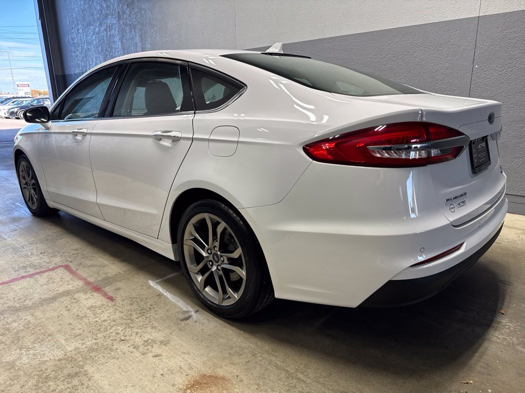 Used 2020 Ford Fusion SEL FWD image 7