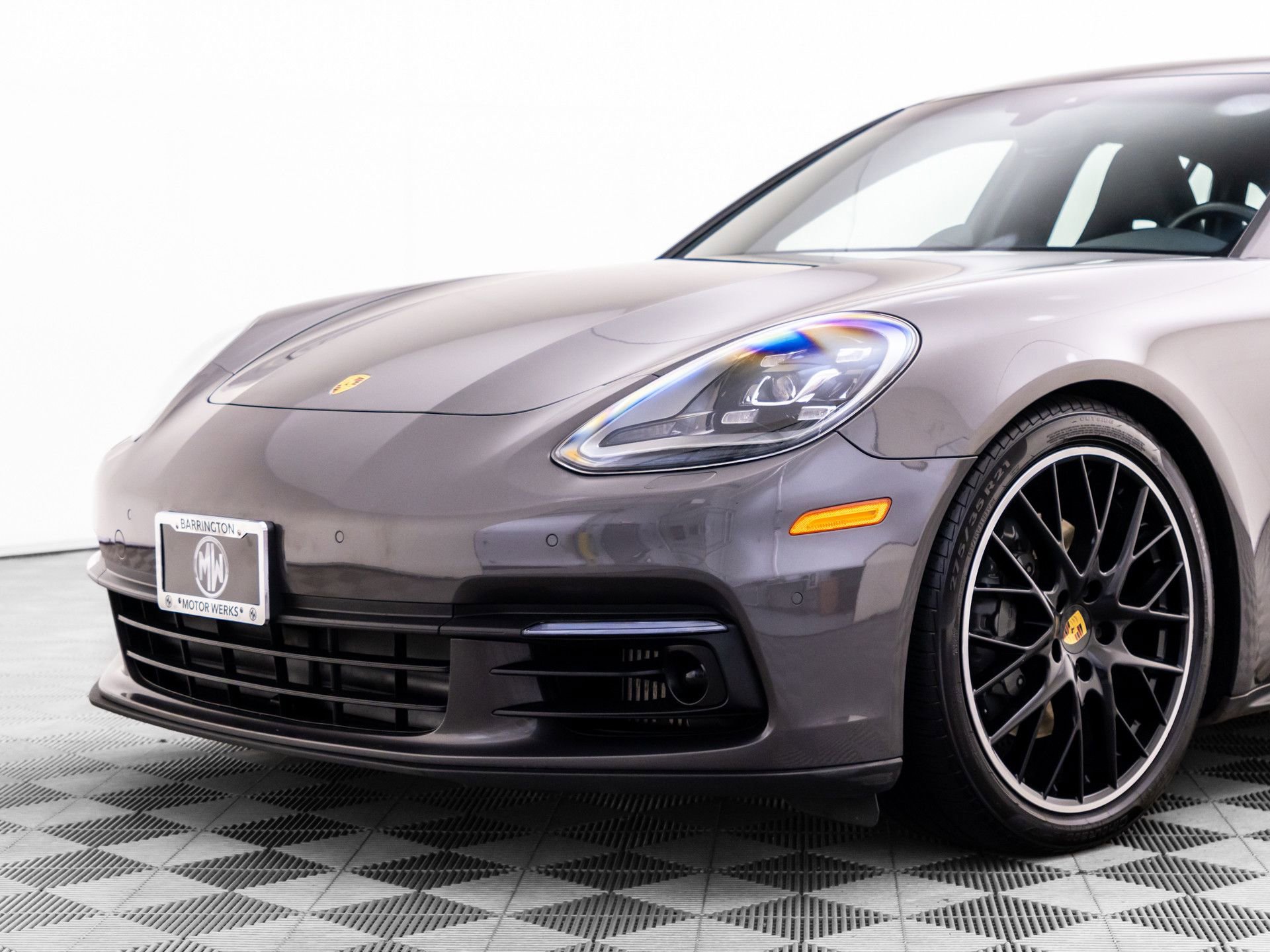 Used 2018 Porsche Panamera 4S AWD/4WD image 40