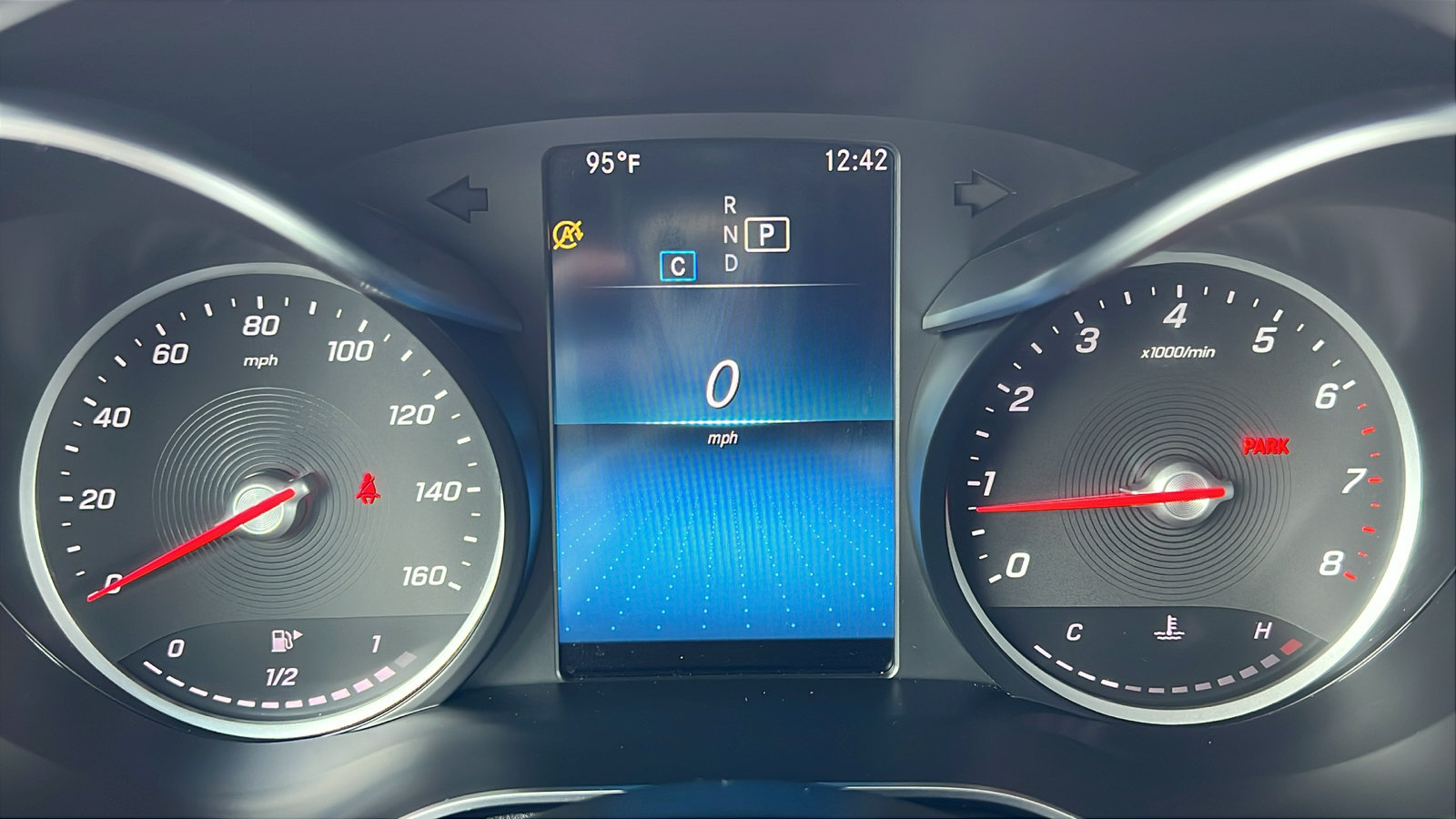 Used 2022 Mercedes-Benz GLC 300 4MATIC image 26