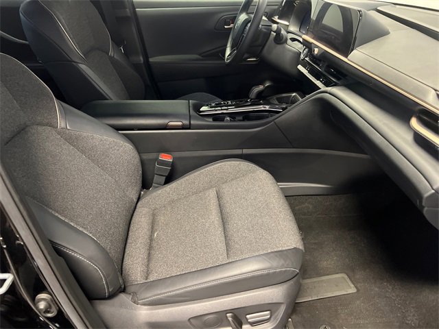 Used 2024 Toyota Crown XLE image 11