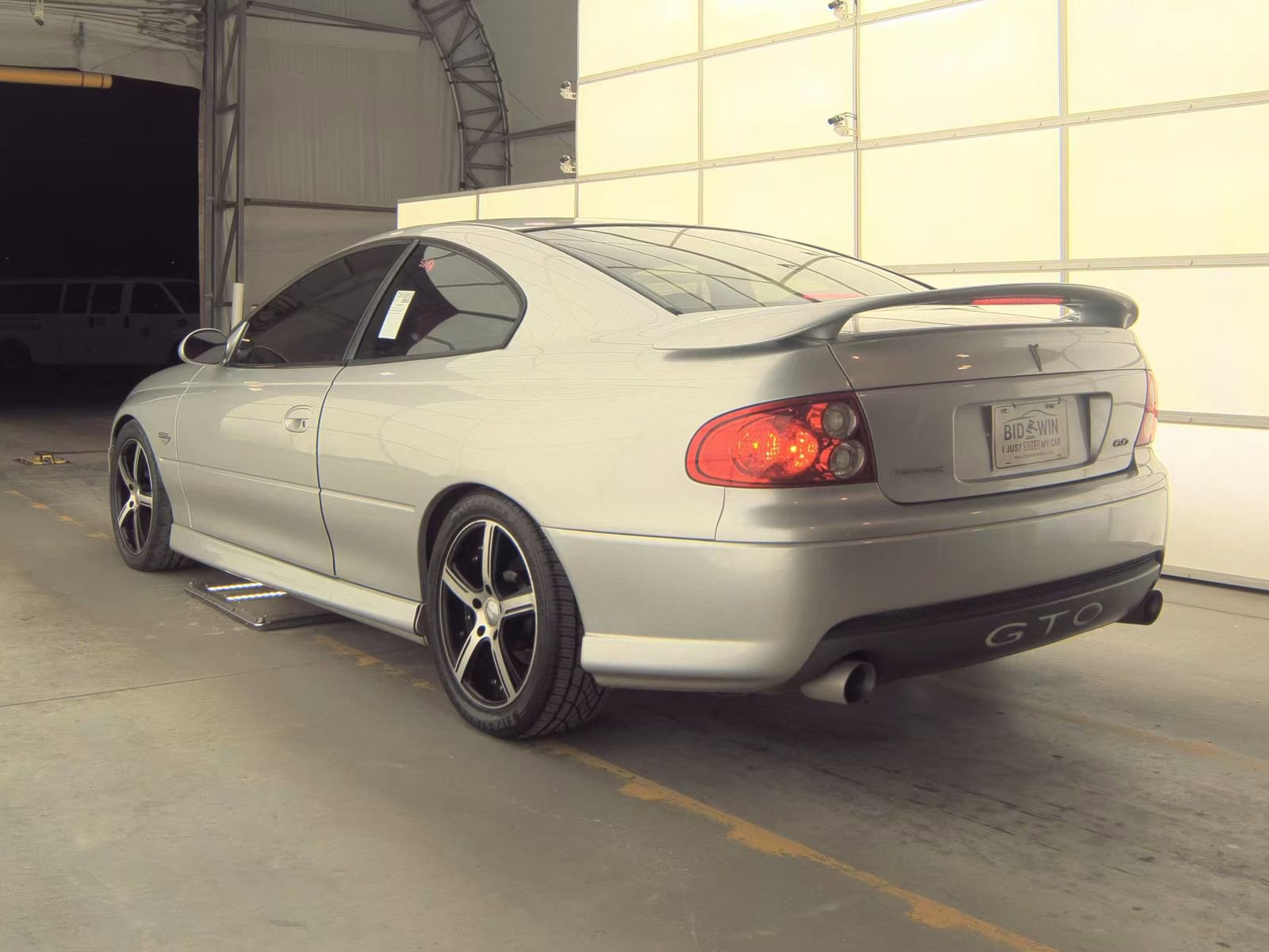 Used 2005 Pontiac GTO image 8