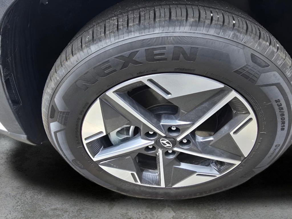Used 2025 Hyundai Tucson SEL AWD/4WD image 18