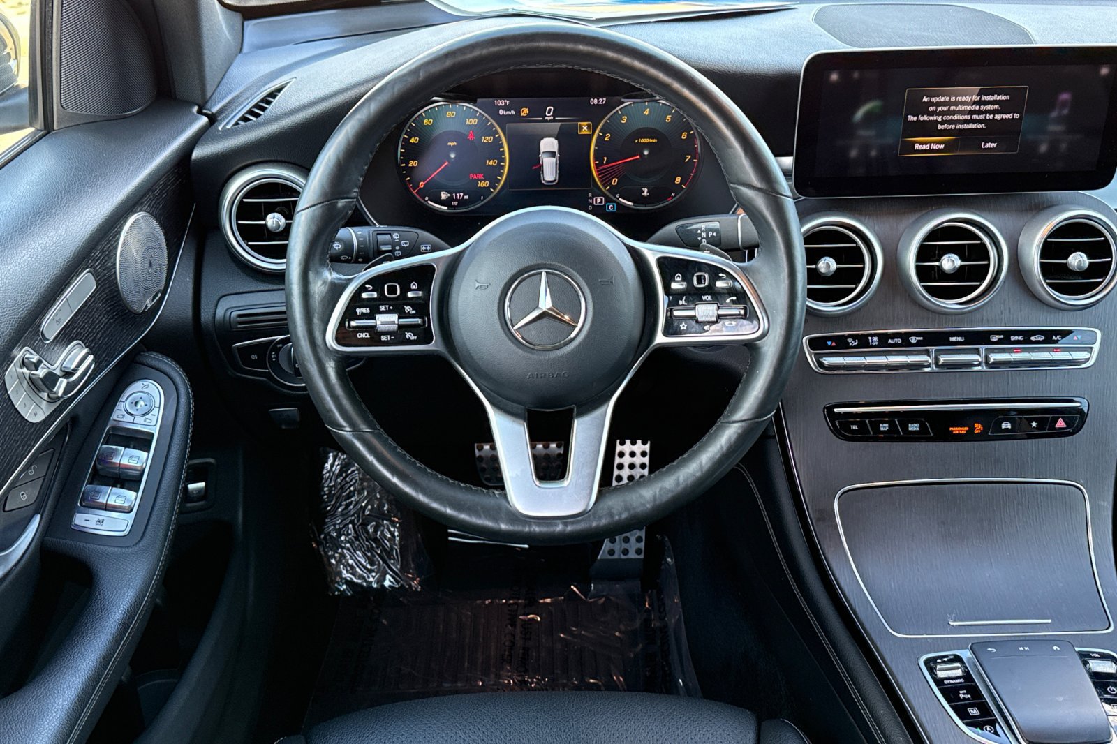 Used 2021 Mercedes-Benz GLC 300 4MATIC w/ AMG Line image 15