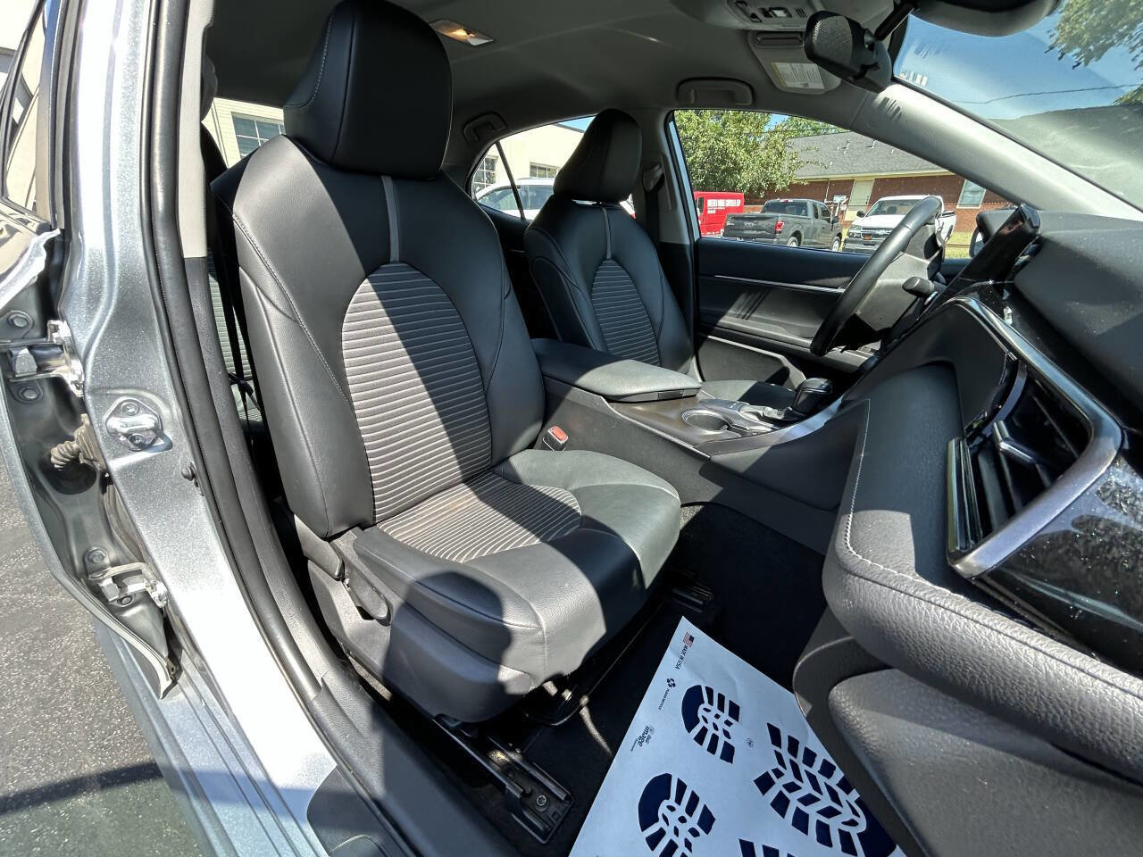 Used 2022 Toyota Camry SE image 20