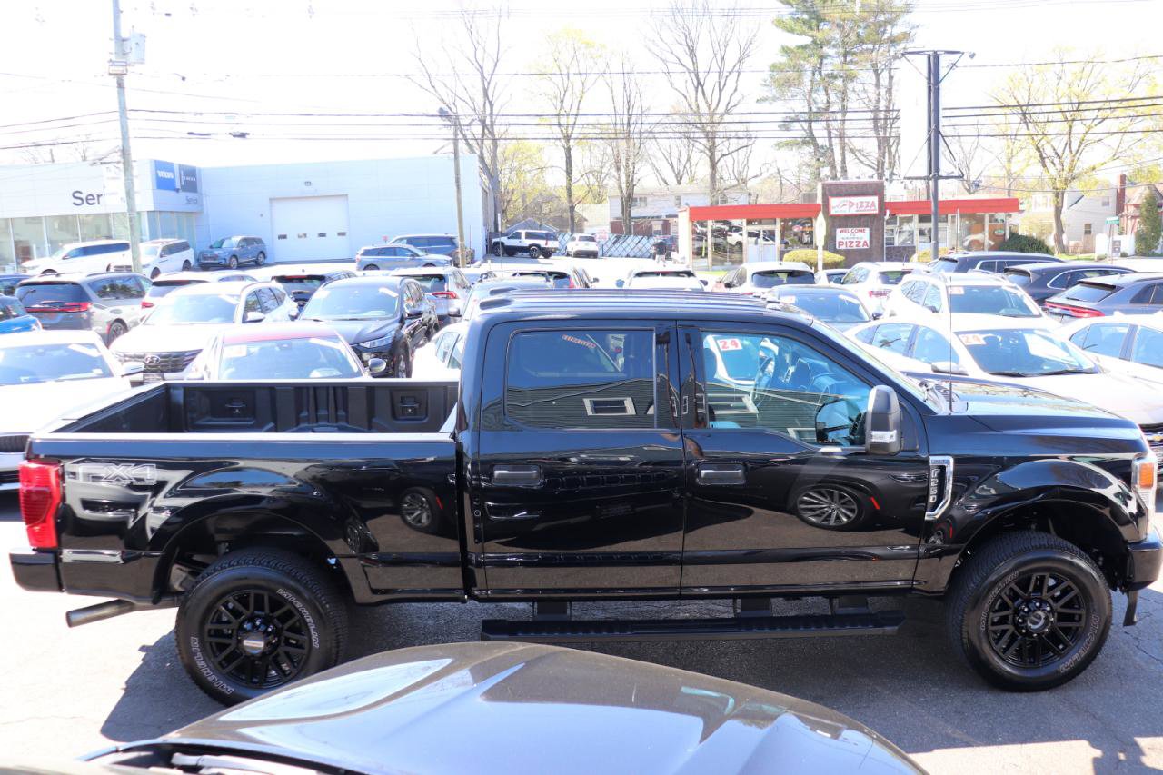 Used 2022 Ford F250 XLT w/ Black Appearance Package image 6