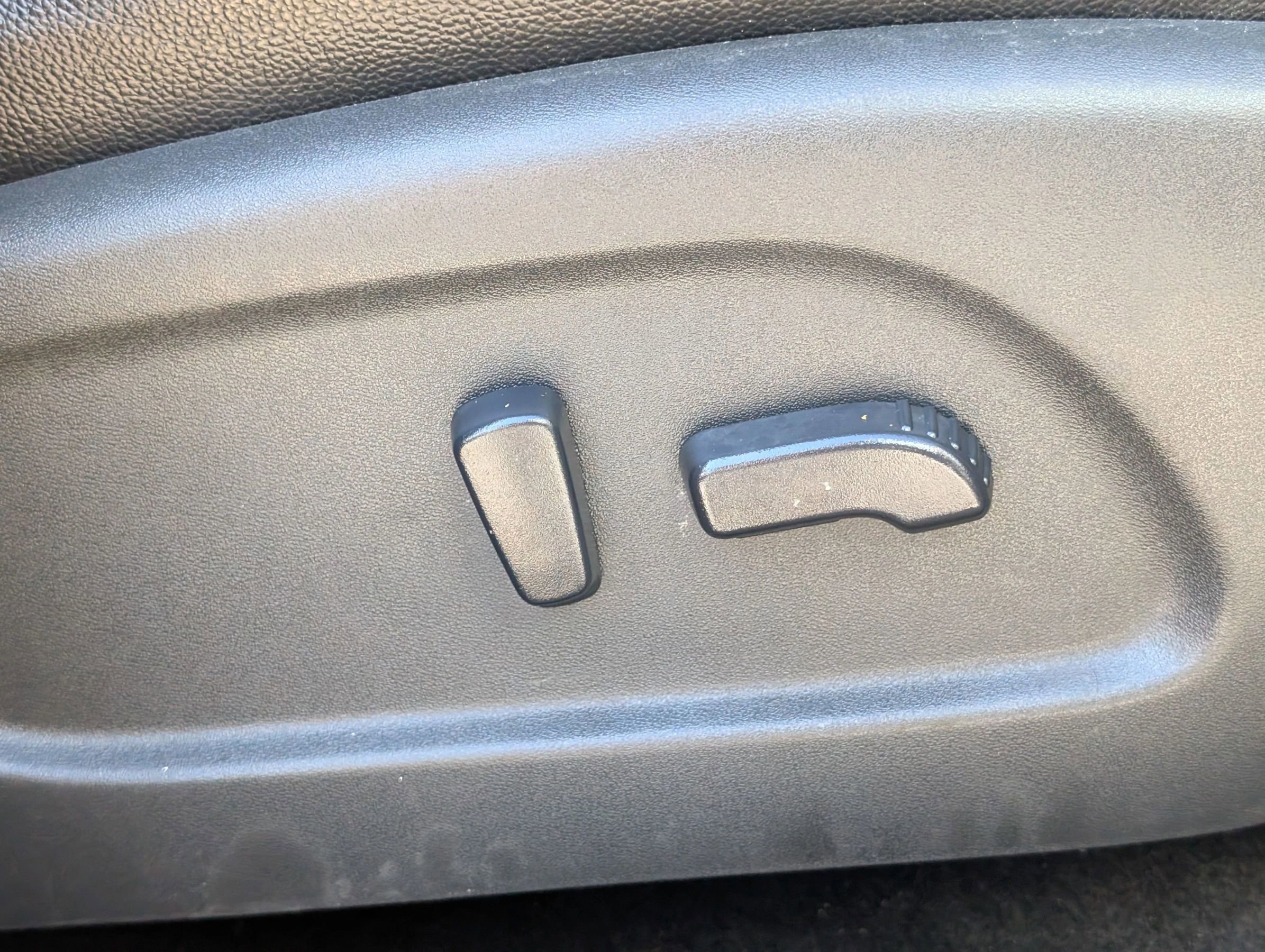 Used 2017 Nissan Murano SV image 38