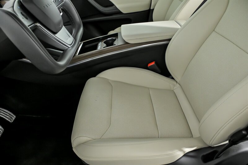 Used 2023 Tesla Model X AWD/4WD image 17