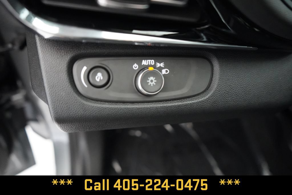 Used 2025 Buick Envista Avenir FWD image 31