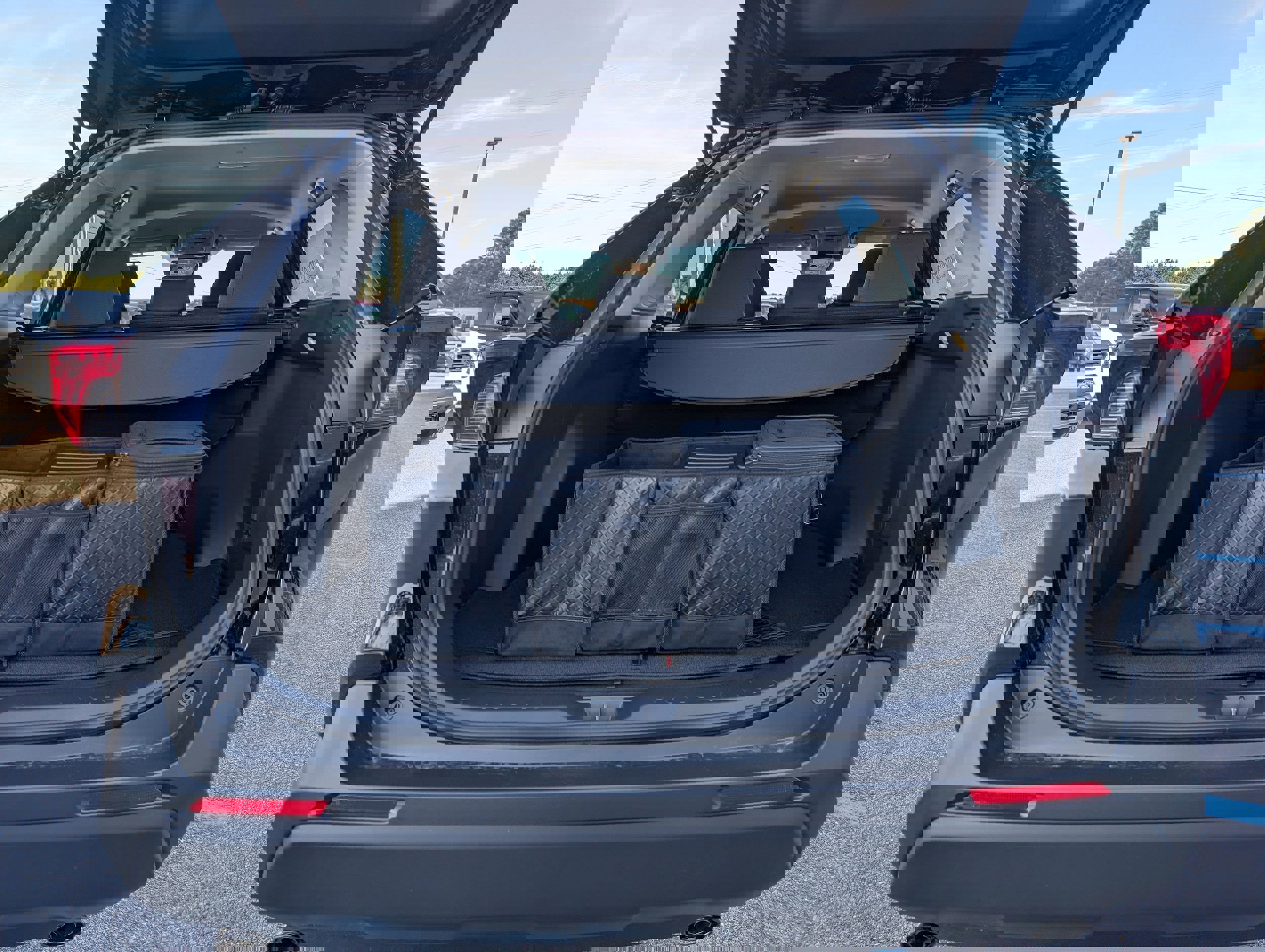 New 2025 Toyota RAV4 XLE image 31