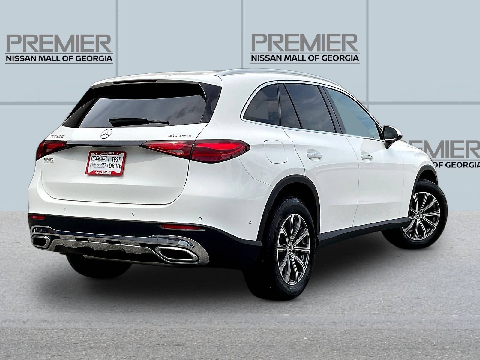 Used 2024 Mercedes-Benz GLC 300 4MATIC image 7
