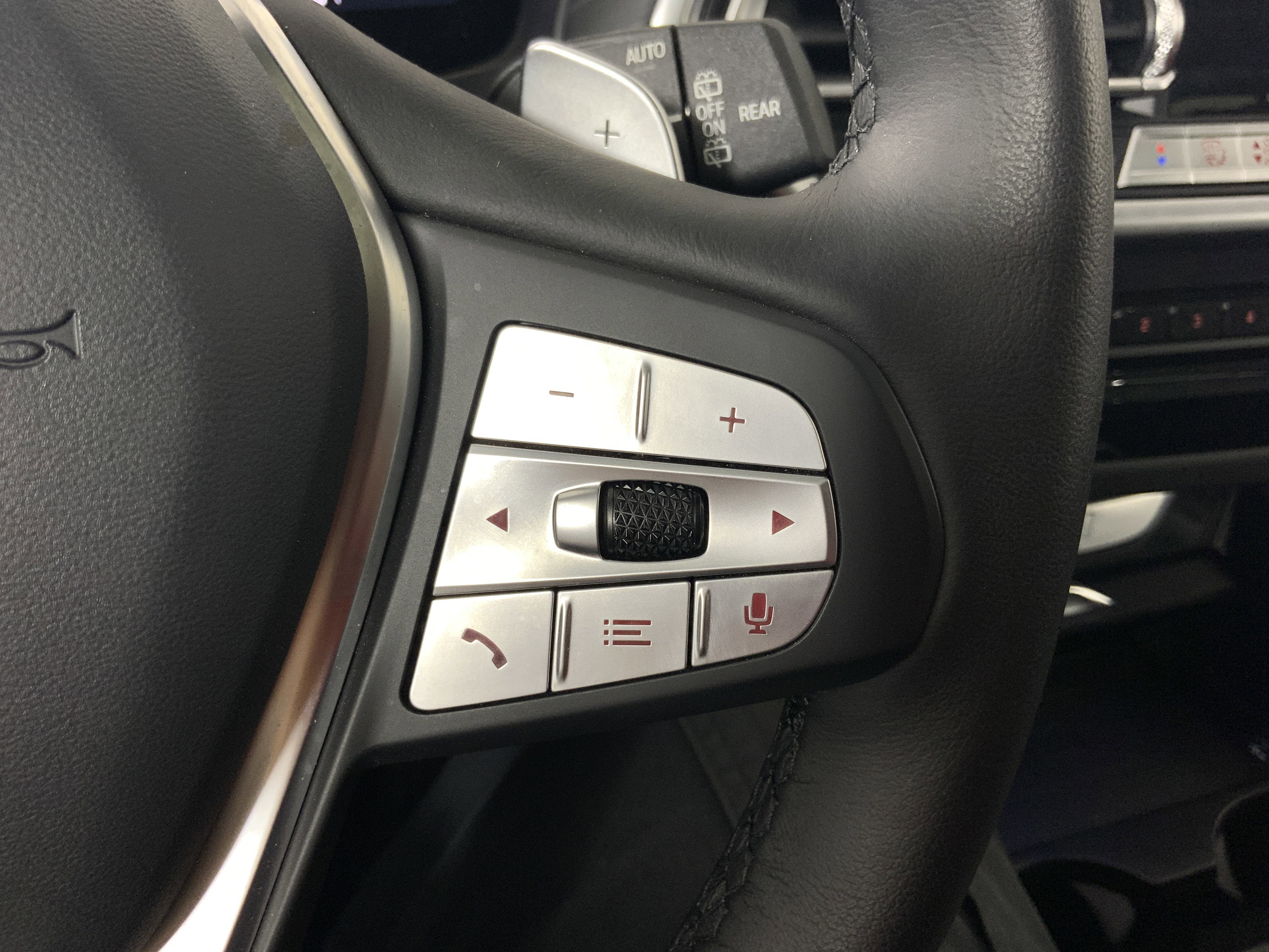 Used 2024 BMW X3 xDrive30i w/ Convenience Package w/ZPA image 17