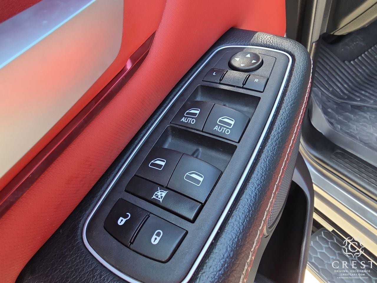 Used 2024 RAM 1500 Rebel AWD/4WD image 9