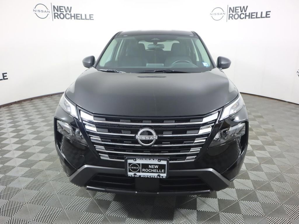 Certified 2025 Nissan Rogue S image 2