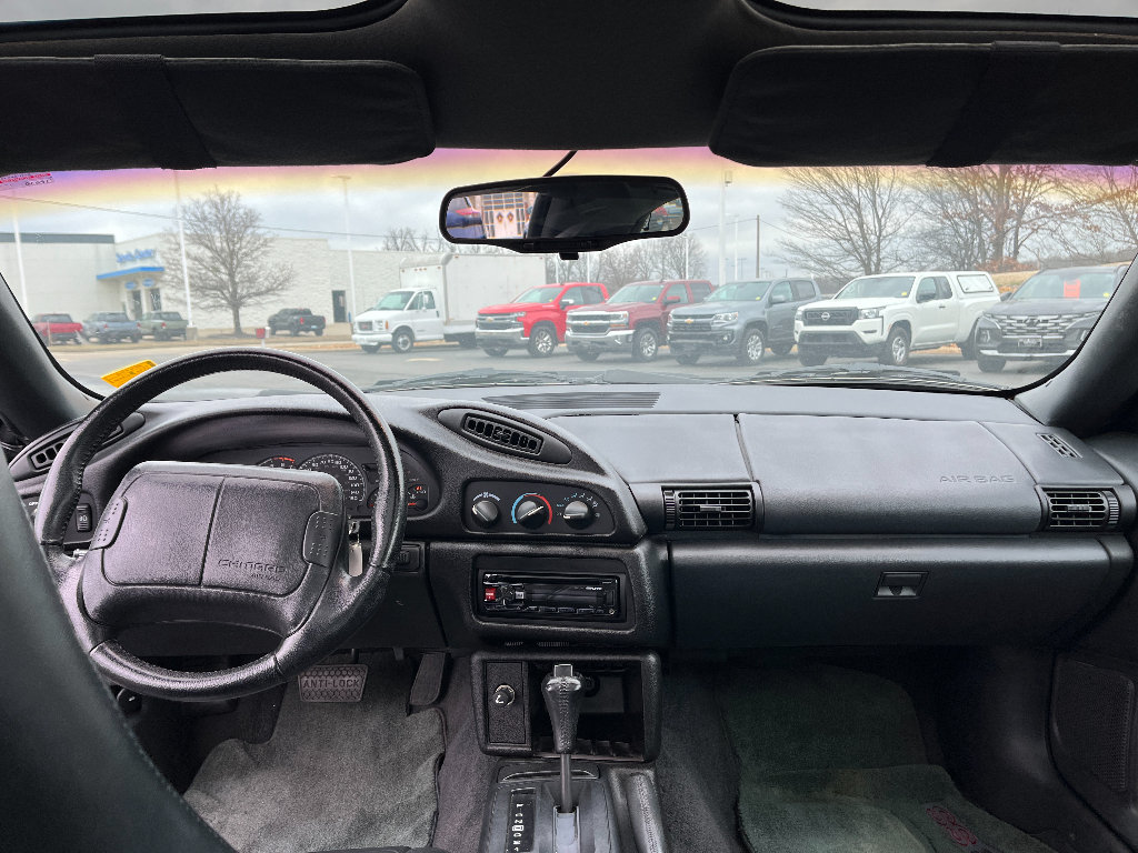 Used 1996 Chevrolet Camaro Z28 RWD image 31