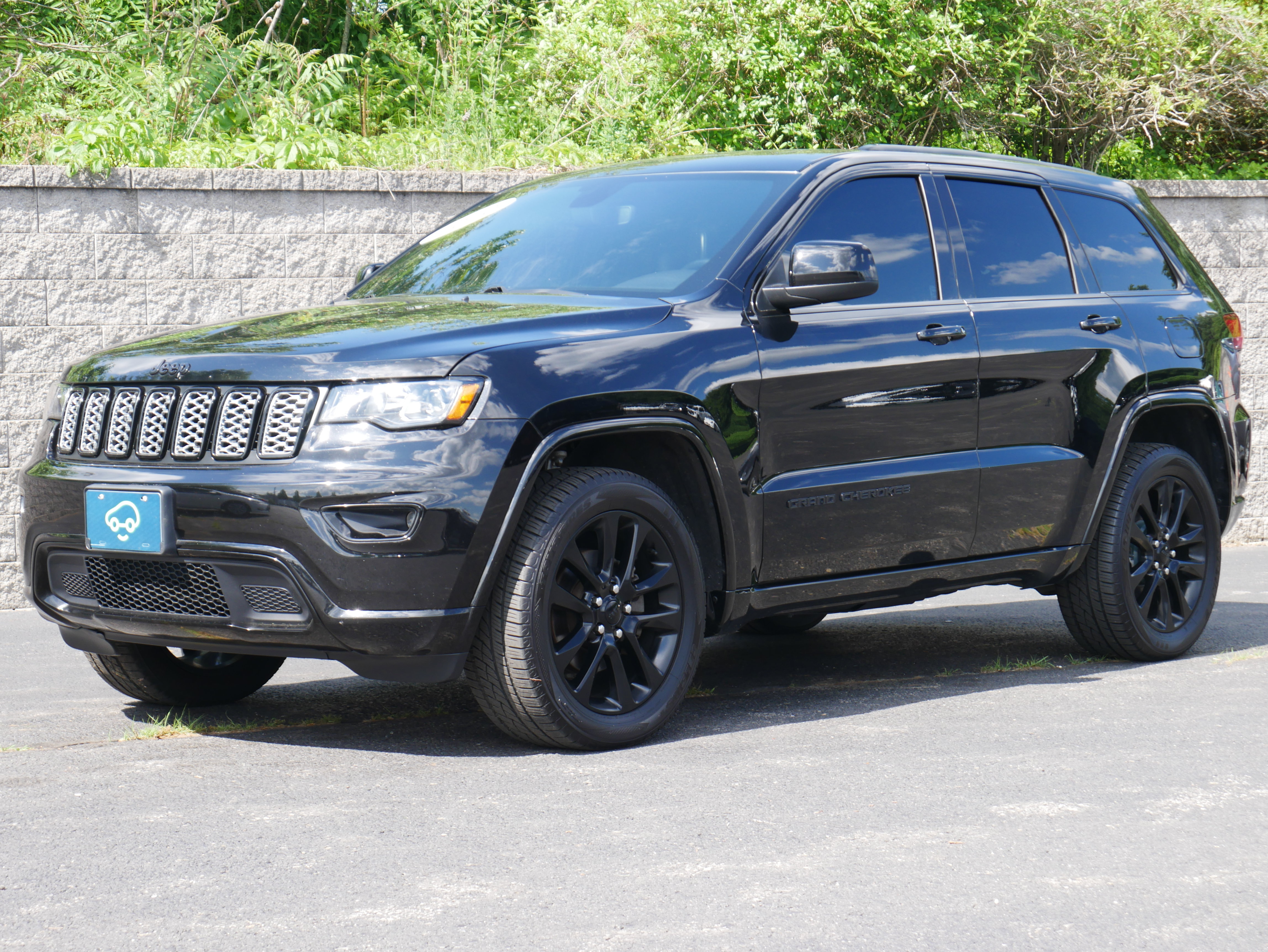 Used 2020 Jeep Grand Cherokee Altitude AWD/4WD image 1