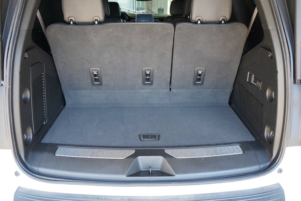 Used 2023 Chevrolet Tahoe Premier RWD image 25
