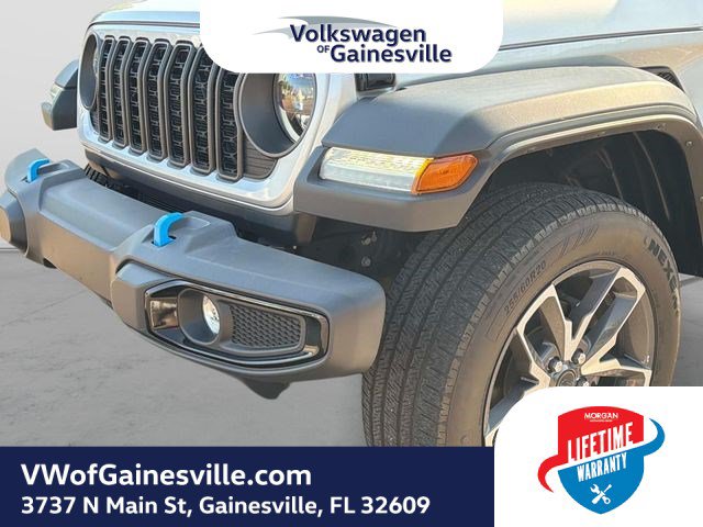 Used 2024 Jeep Wrangler Unlimited w/ Convenience Group AWD/4WD image 10