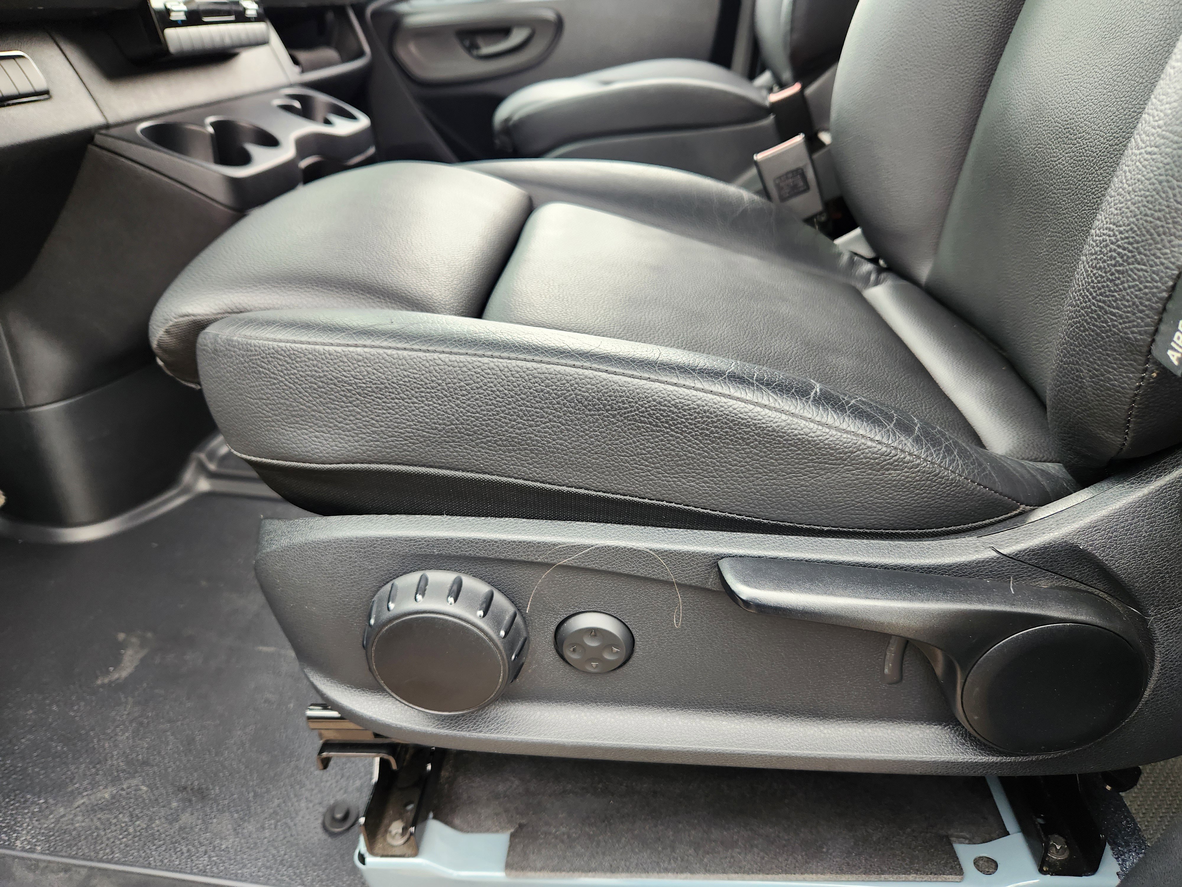 Used 2024 Mercedes-Benz Sprinter 2500 image 14